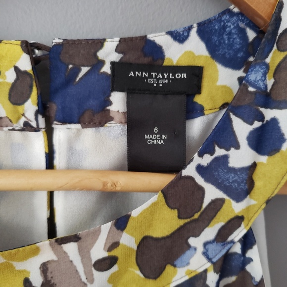 Ann Taylor blouse - Picture 2 of 3